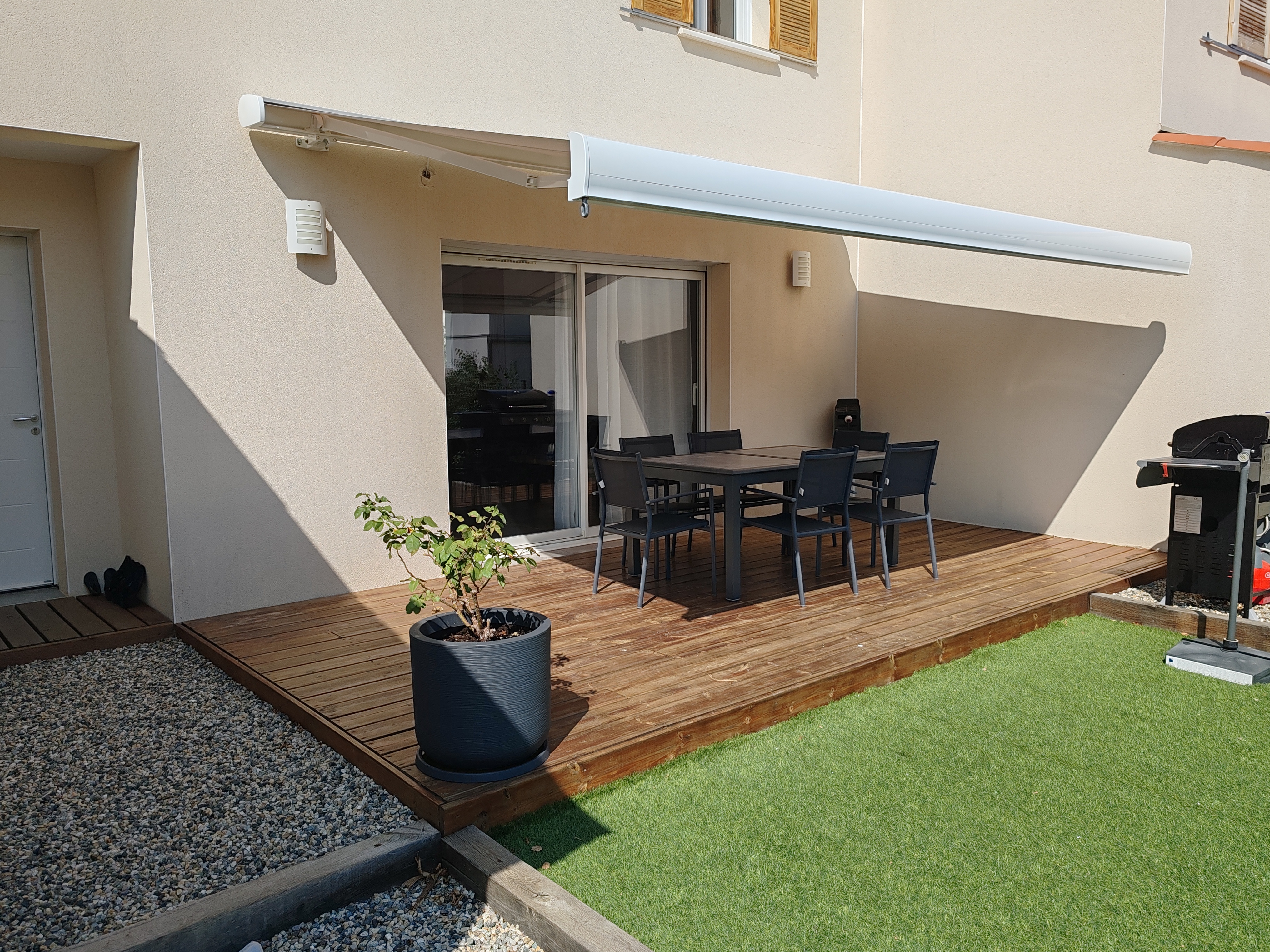 Store banne maison